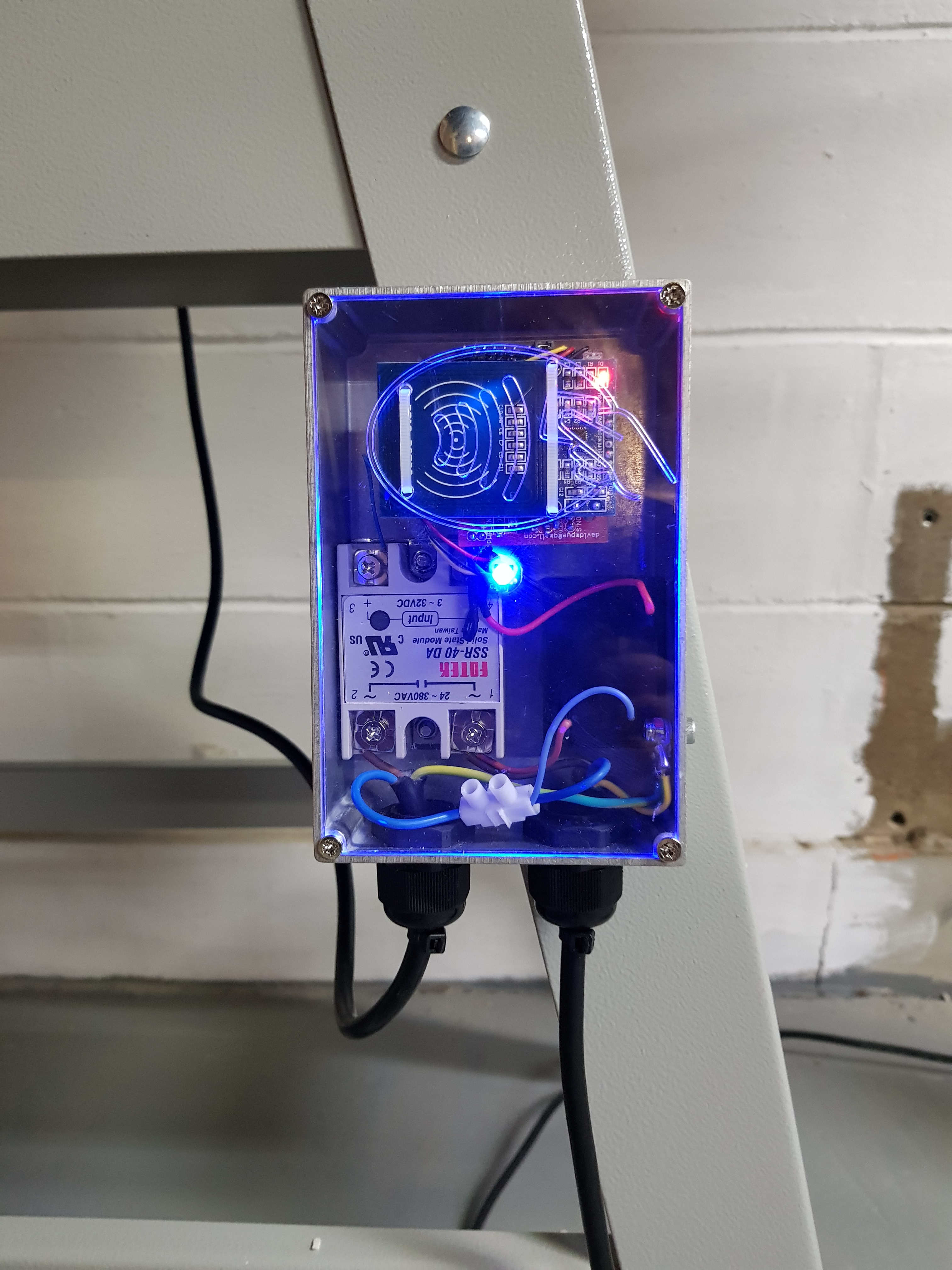 An access controller, idle